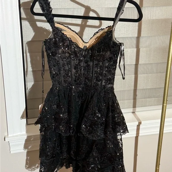 ✨ Sherri Hill Black Sequin Lace Gown Size 0 New With Tags ✨